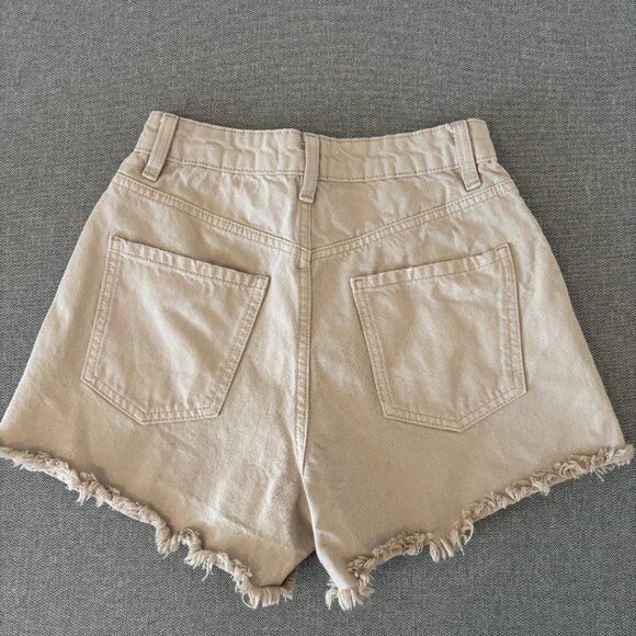 Dynamite High-Rise Frayed Denim Shorts – Size 25 - Picture 5 of 8